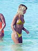 Jessica Woodley Pokies In Yellow Bikini